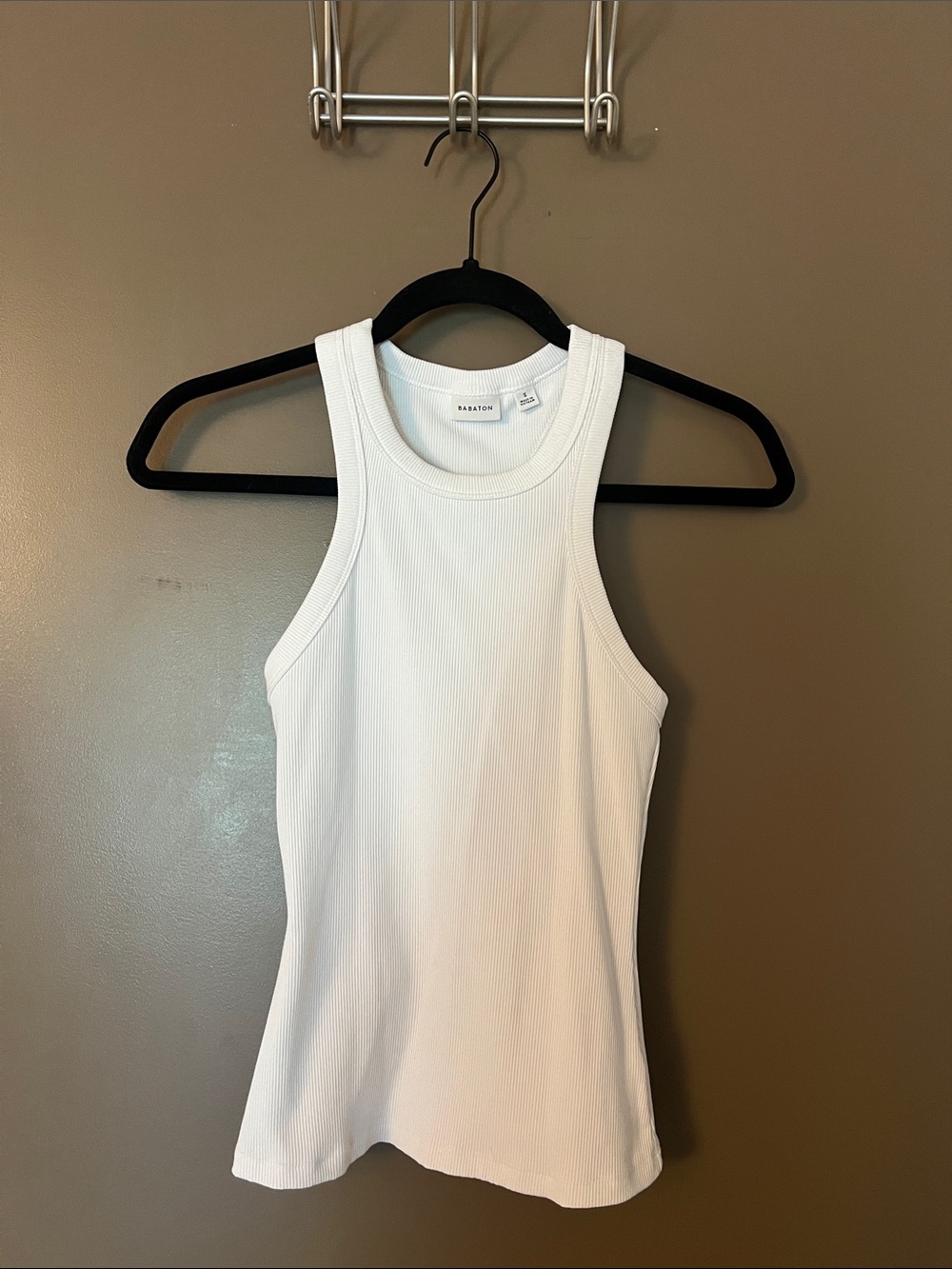 Aritzia Babaton Senna Formarib Tank - White - Size Small - Picture 3 of 7